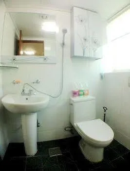 Welcome Busan Guesthouse 2*,